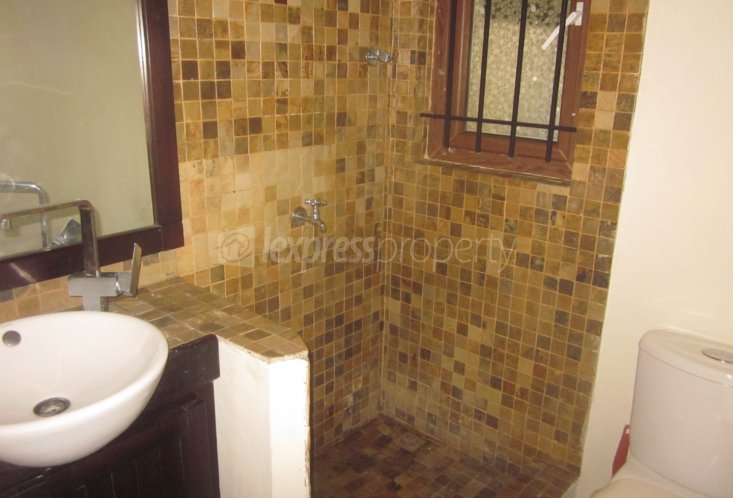 Maison/Villa - 4 chambres - 500 m²