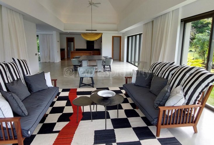 Maison/Villa - 4 chambres - 500 m²