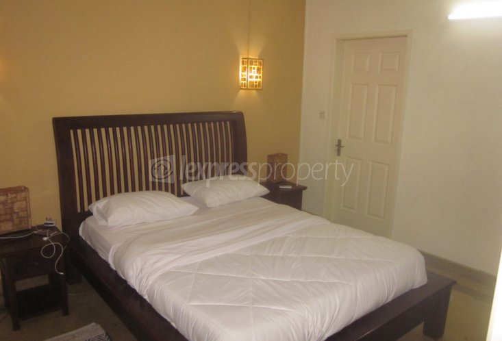 Maison/Villa - 4 chambres - 500 m²