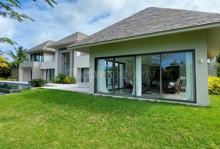 Maison/Villa - 4 chambres - 500 m²