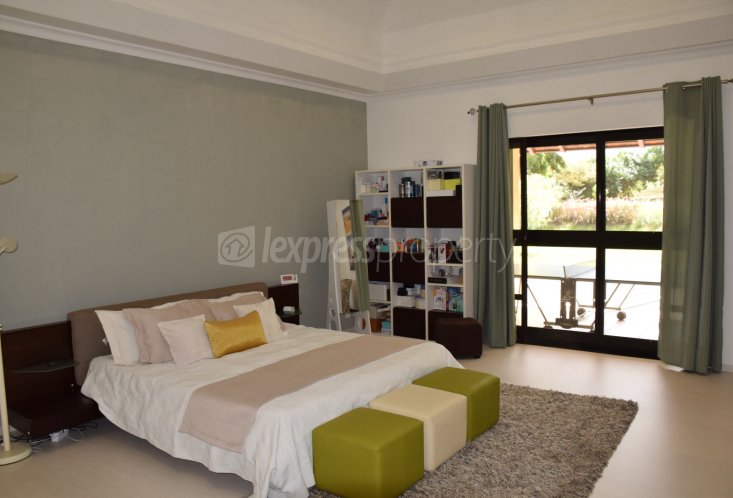Maison/Villa - 4 chambres - 794 m²