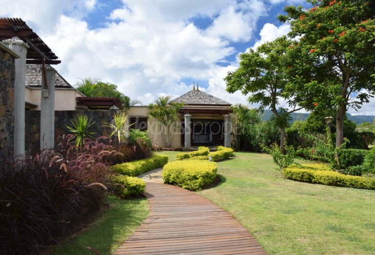 Maison/Villa - 4 chambres - 794 m²