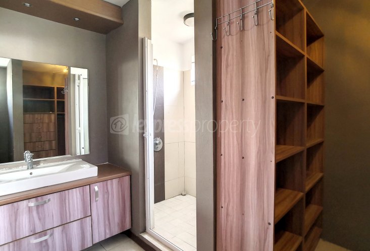 Maison/Villa - 5 chambres - 169 m²