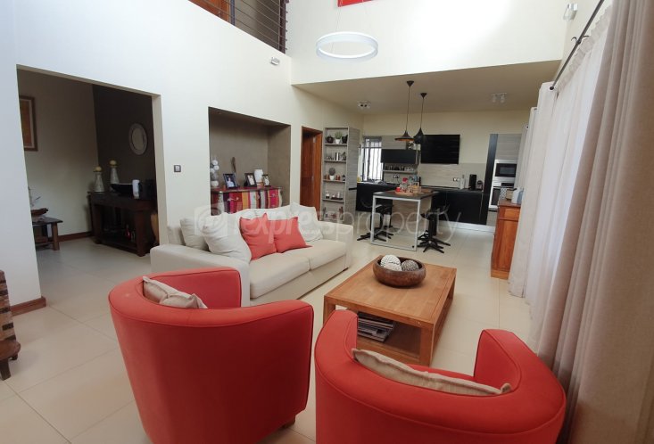 Maison/Villa - 5 chambres - 400 m²