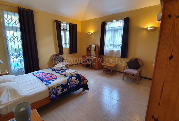 Maison/Villa - 5 chambres - 412 m²