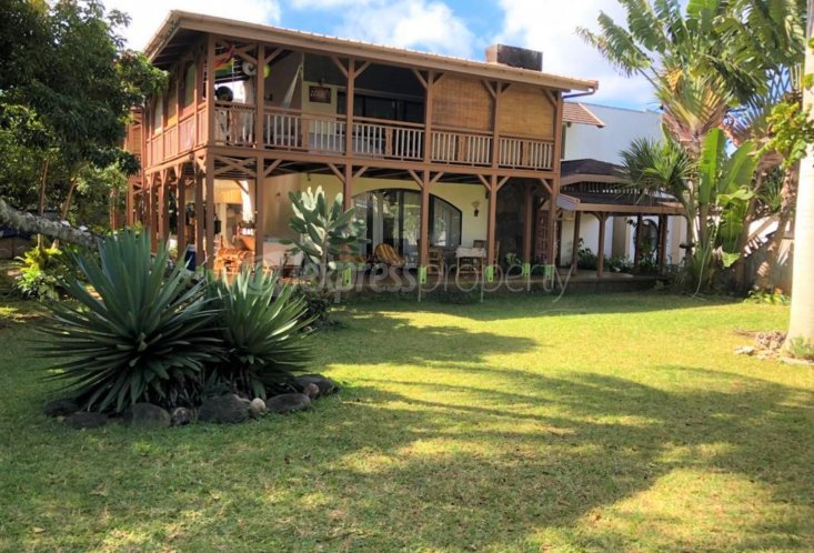 Maison/Villa - 5 chambres - 520 m²