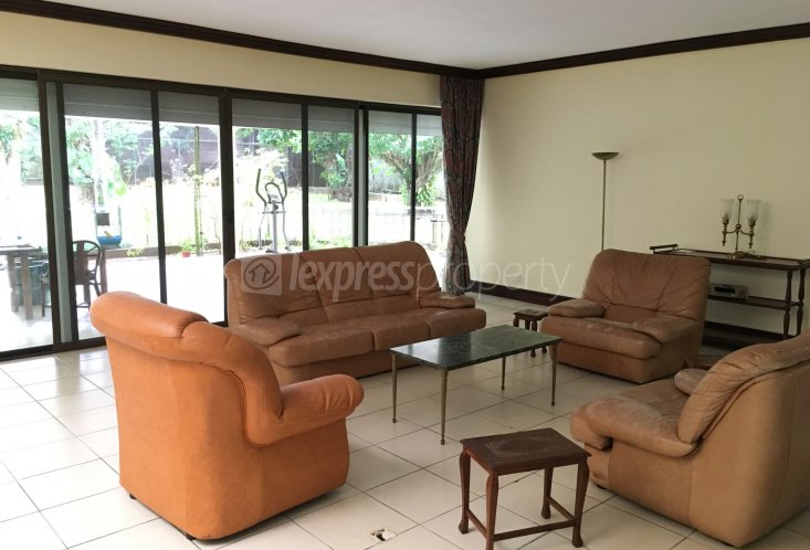 Maison/Villa - 5 chambres - 805 m²