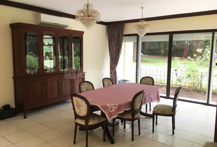Maison/Villa - 5 chambres - 805 m²