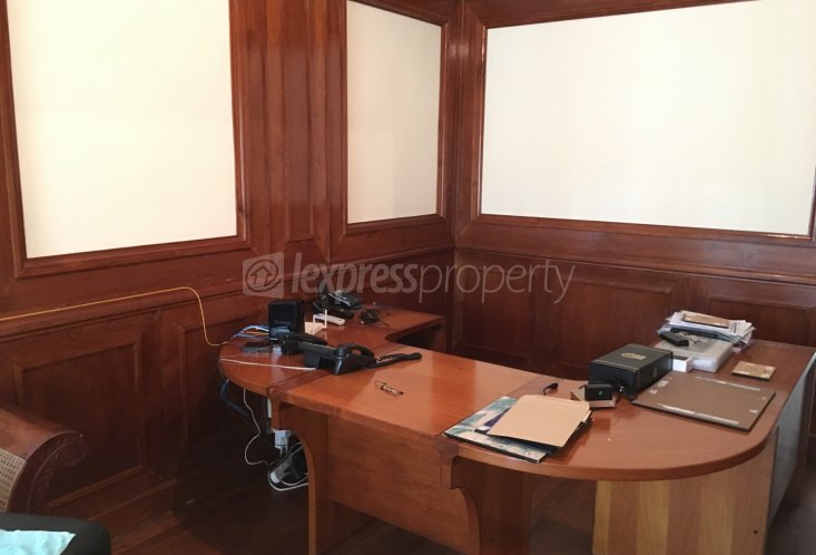 Maison/Villa - 5 chambres - 805 m²