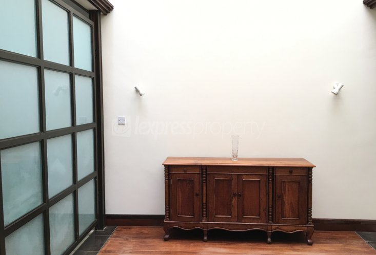 Maison/Villa - 5 chambres - 805 m²