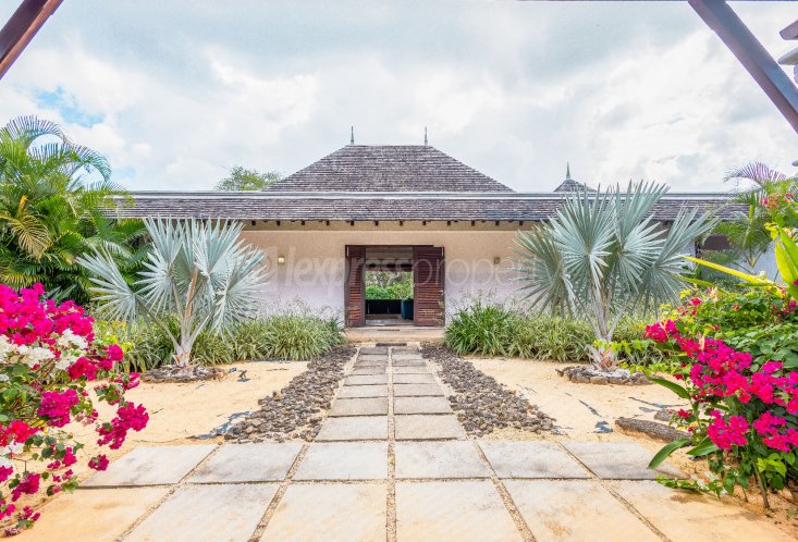 Maison/Villa - 5 chambres - 880 m²