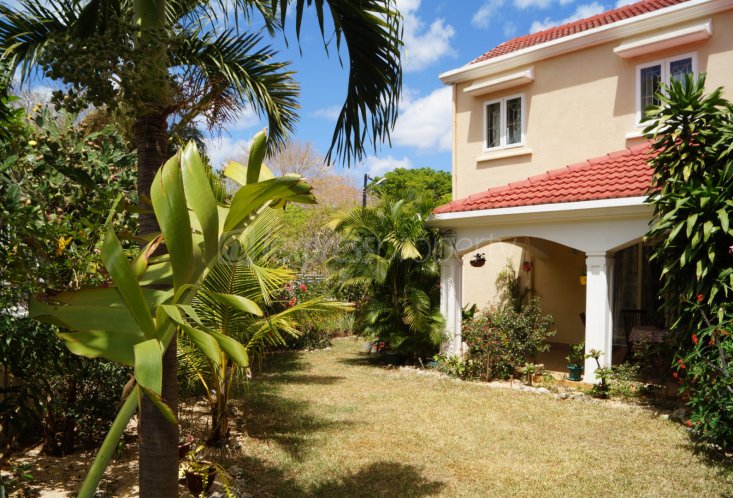 Maison/Villa - 6 chambres - 358 m²