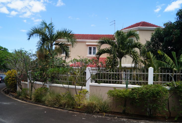 Maison/Villa - 6 chambres - 358 m²