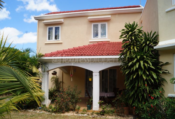 Maison/Villa - 6 chambres - 358 m²