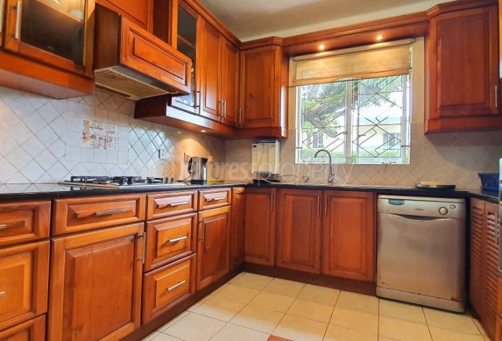Maison/Villa - 6 chambres - 445 m²