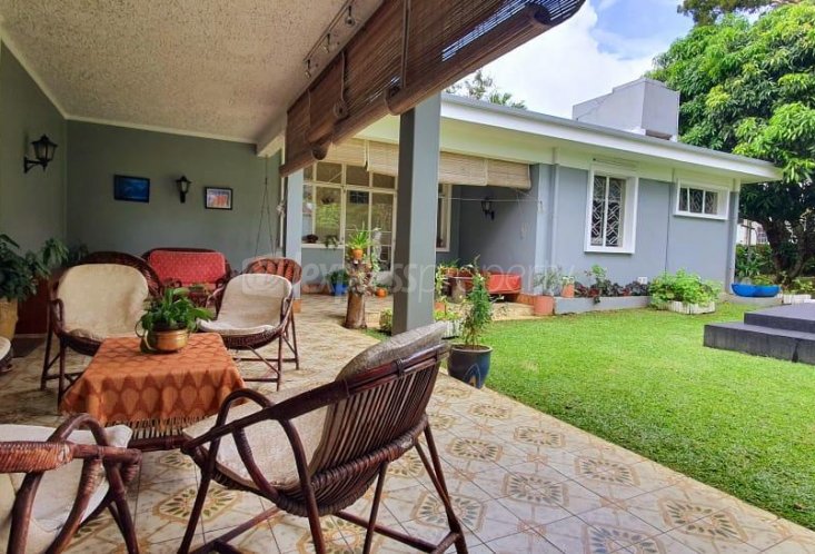 Maison/Villa - 6 chambres - 445 m²
