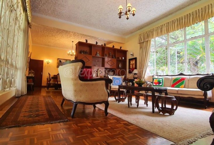 Maison/Villa - 6 chambres - 445 m²