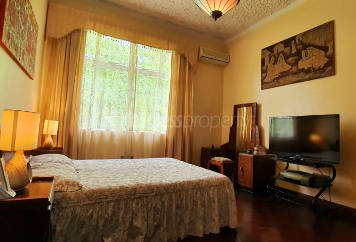 Maison/Villa - 6 chambres - 445 m²