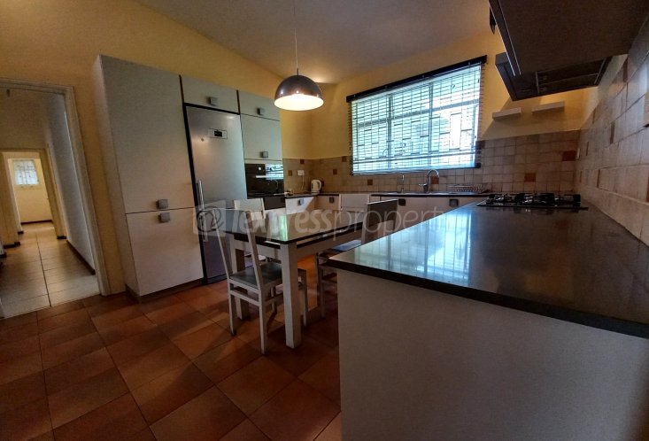 Maison/Villa - 7 chambres - 420 m²
