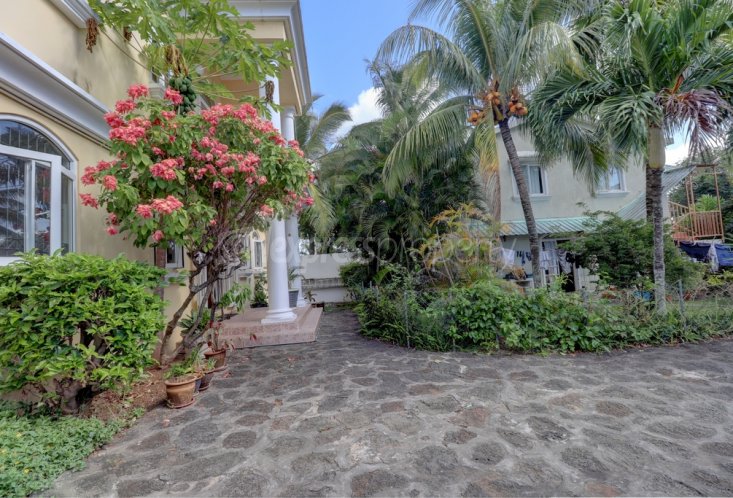 Maison/Villa - 8 chambres - 413 m²