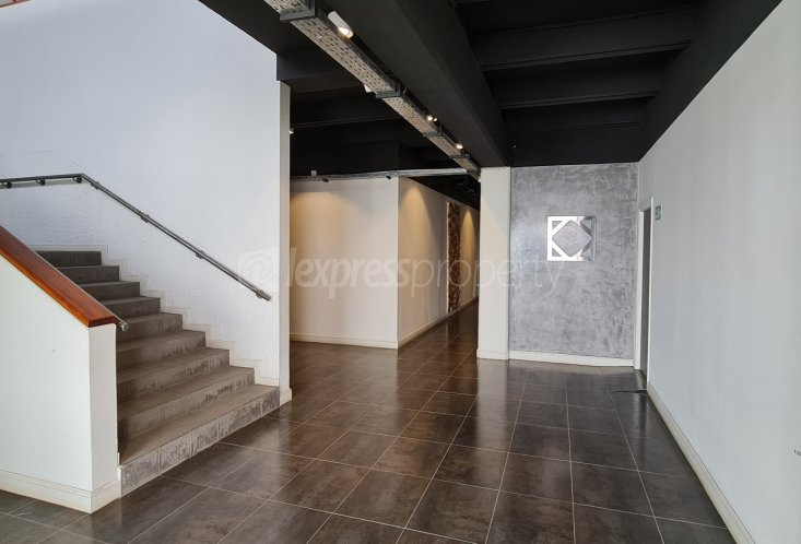 Office - 120 m²