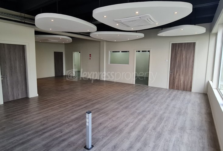 Office - 120 m²