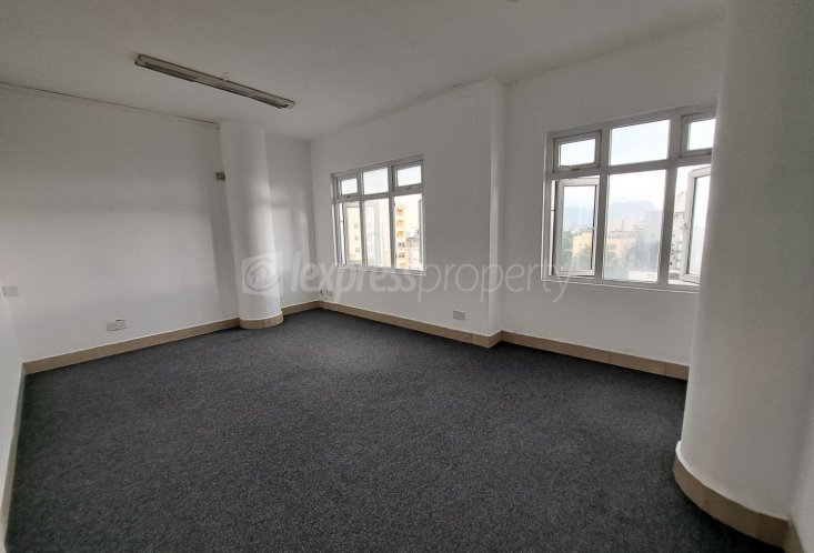 Office - 150 m²