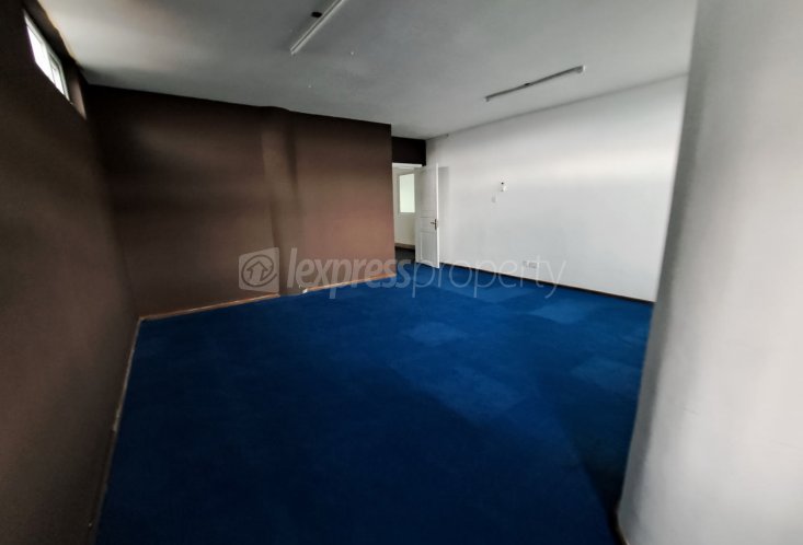 Office - 150 m²