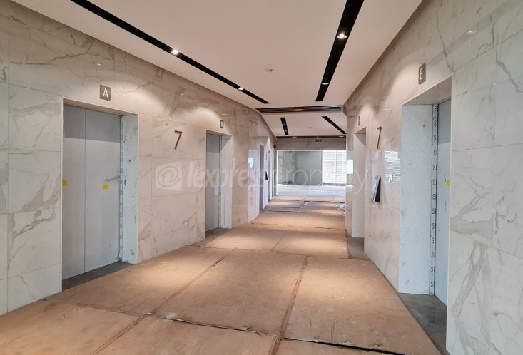 Office - 1562 m²