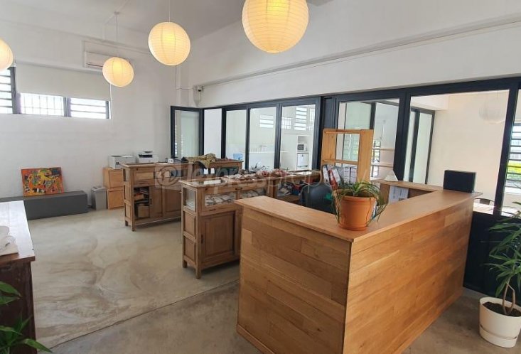 Office - 159 m²