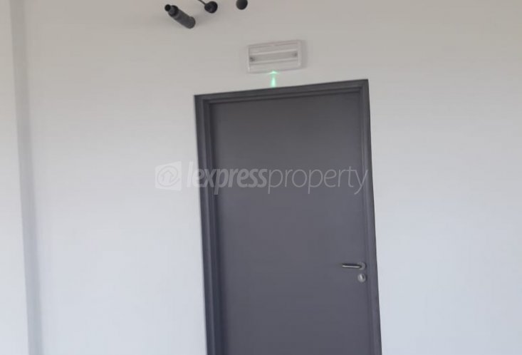 Office - 200 m²