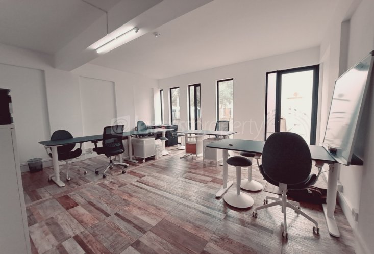 Office - 37 m²