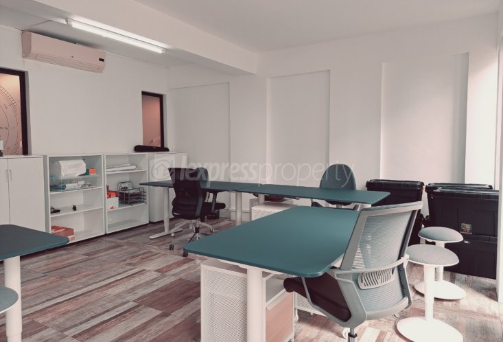 Office - 37 m²