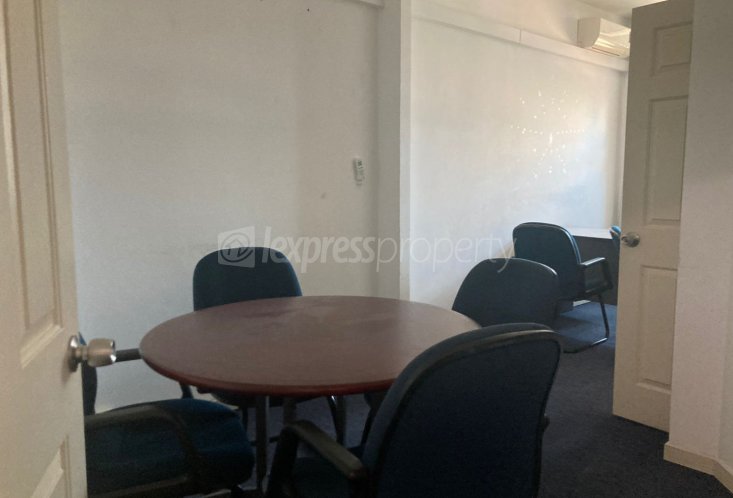 Office - 44 m²
