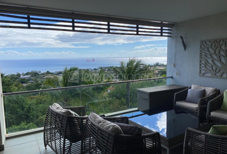Penthouse - 3 Bedrooms - 244 m²