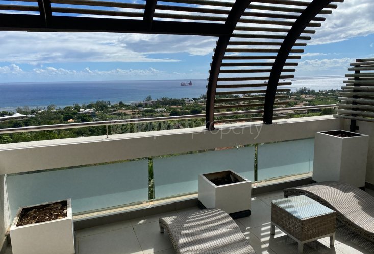 Penthouse - 3 Bedrooms - 244 m²