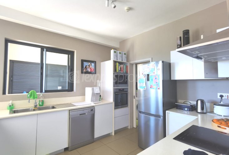 Penthouse - 4 Bedrooms - 151 m²
