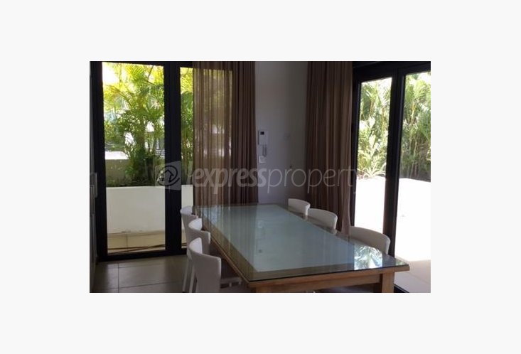 Penthouse - 4 Bedrooms - 240 m²