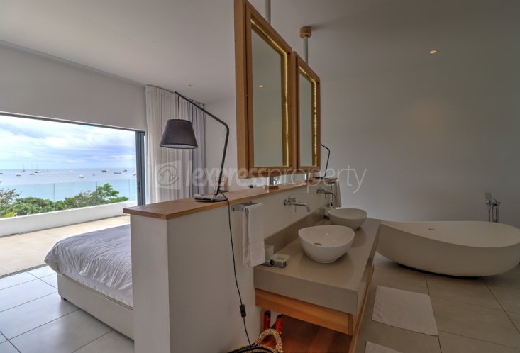 Penthouse - 4 Bedrooms - 275 m²