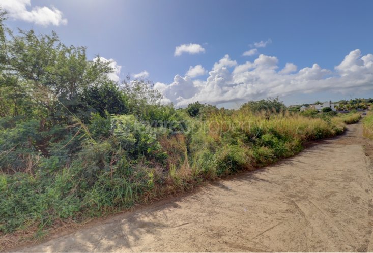 Residential land - 1055 m²