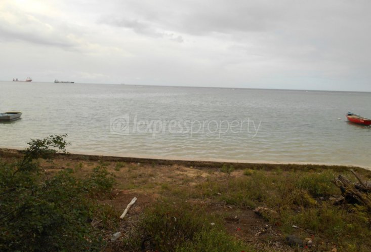 Residential land - 1185 m²
