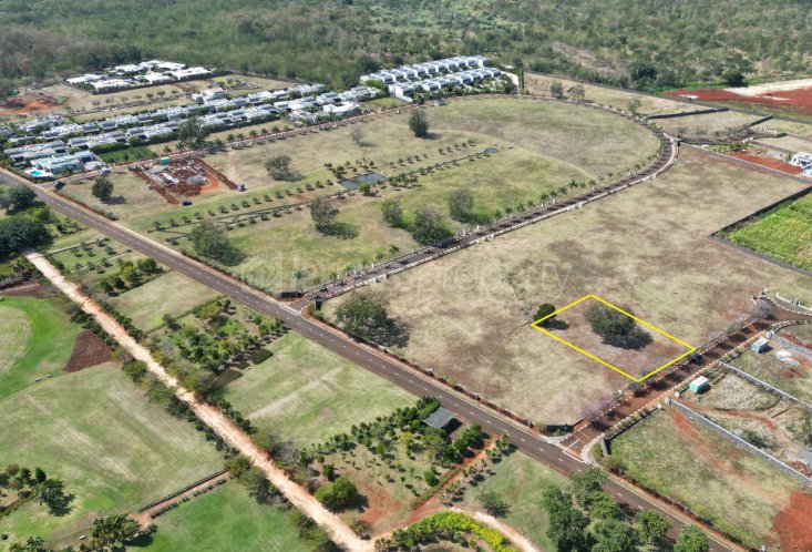 Residential land - 1322 m²