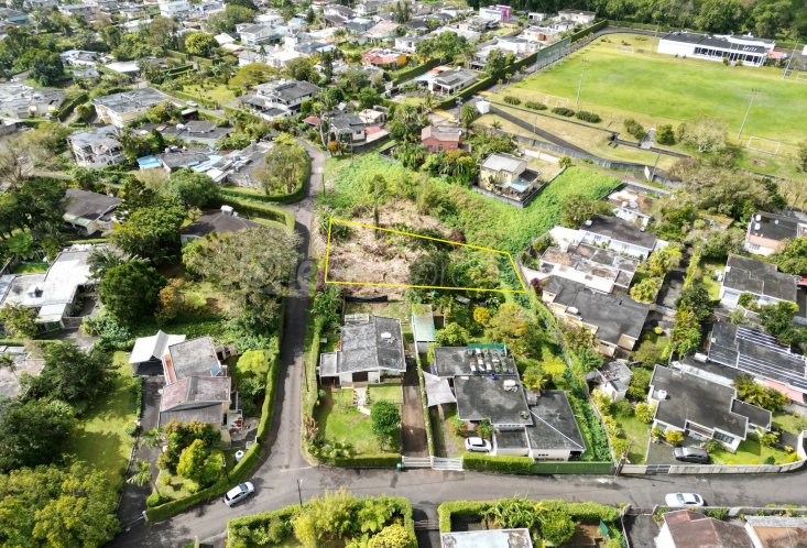 Residential land - 265 Toise(s)