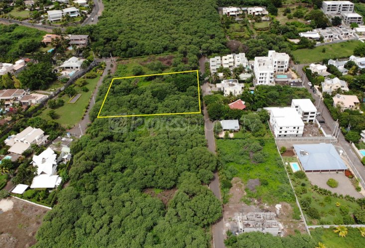 Residential land - 3823 m²