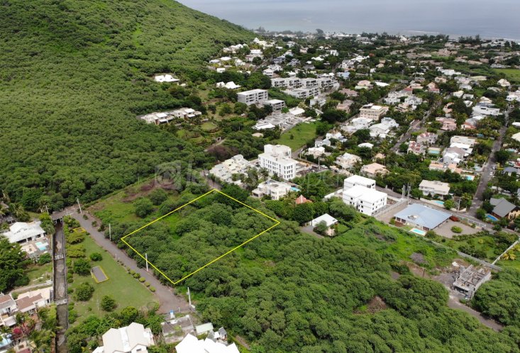 Residential land - 3823 m²