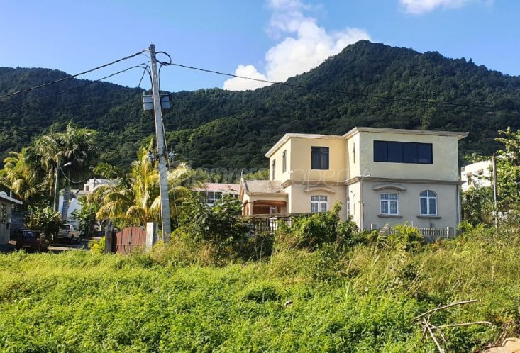 Residential land - 549 m²