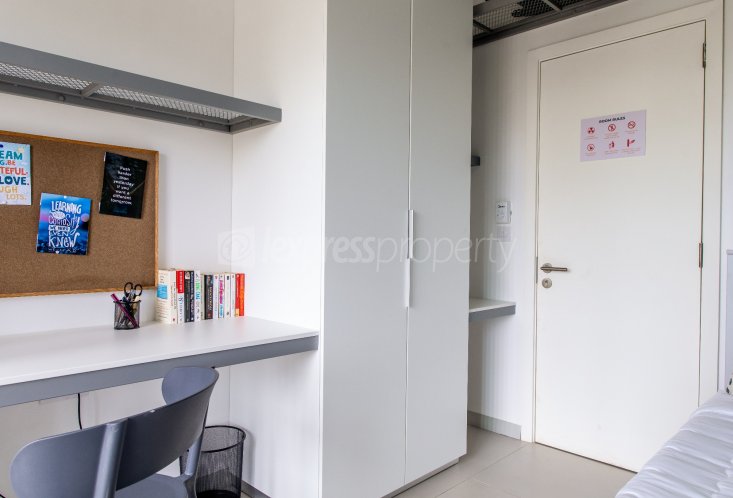 Room - 11 m²
