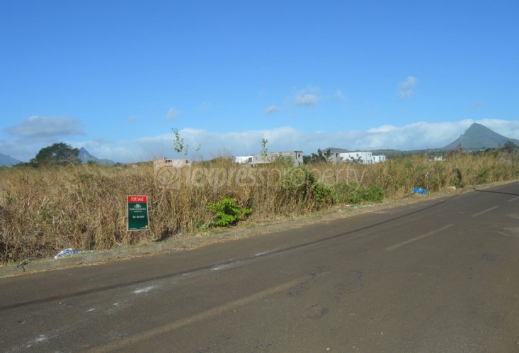Terrain résidentiel - 1643 m²