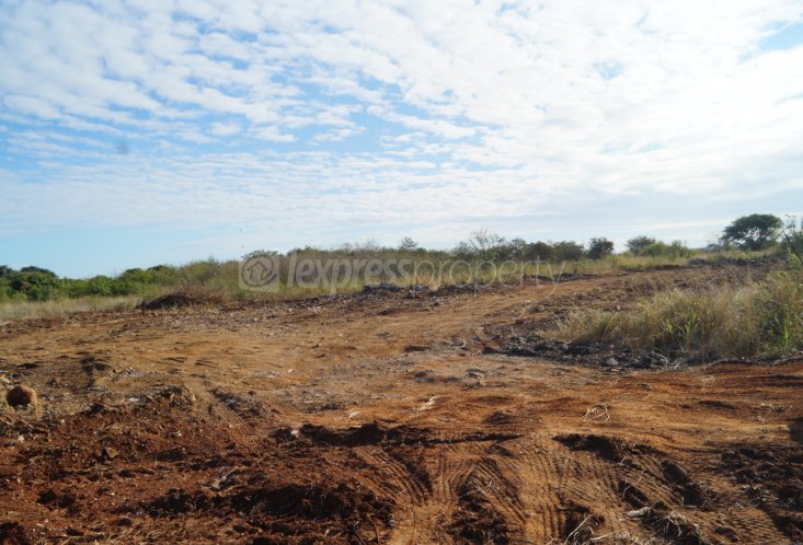 Terrain résidentiel - 2110 m²
