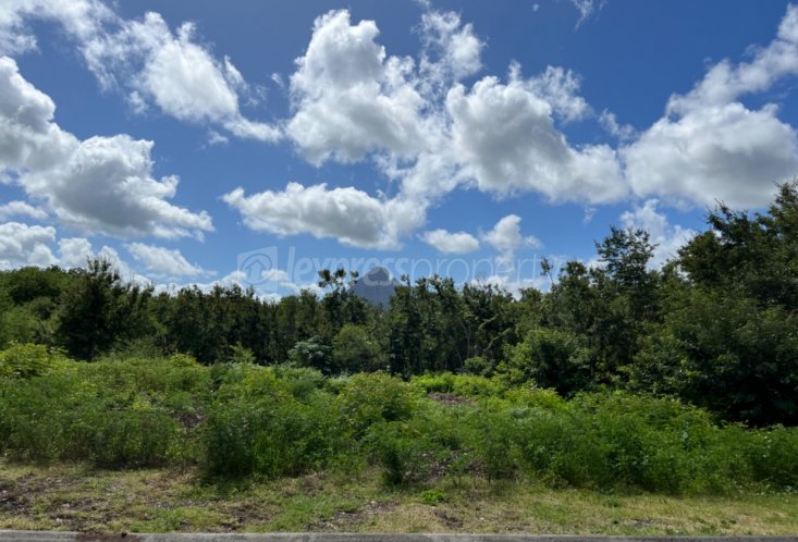 Terrain résidentiel - 2127 m²
